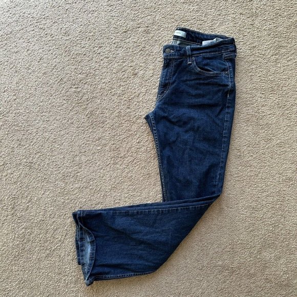 Levi 518 Jeans Womens 31x31 Superlow Bootcut Blue Dark Wash Denim Mid Rise - Picture 1 of 15